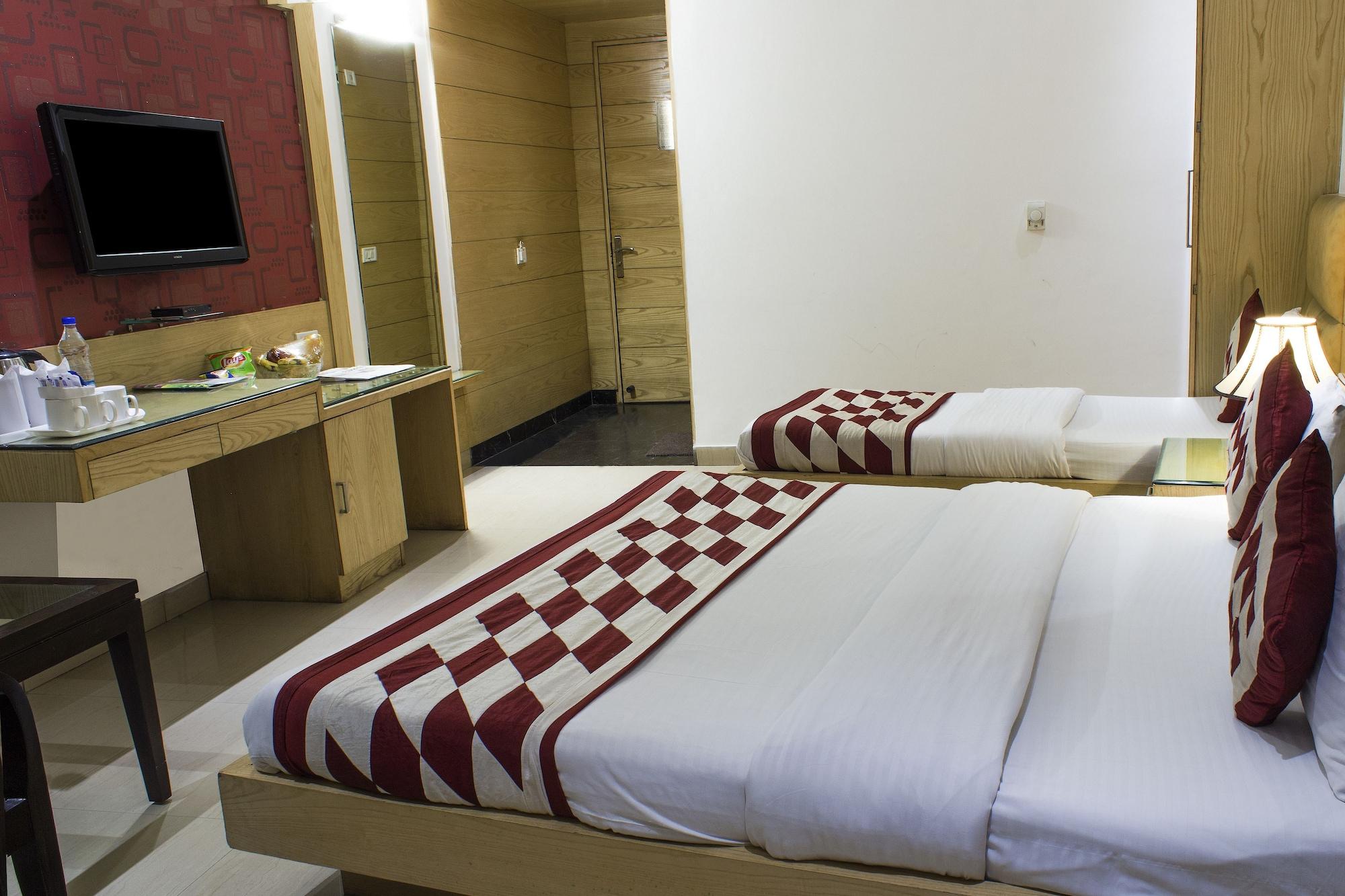 Hotel Krishna Deluxe-By Rcg Hotels Νέο Δελχί Εξωτερικό φωτογραφία