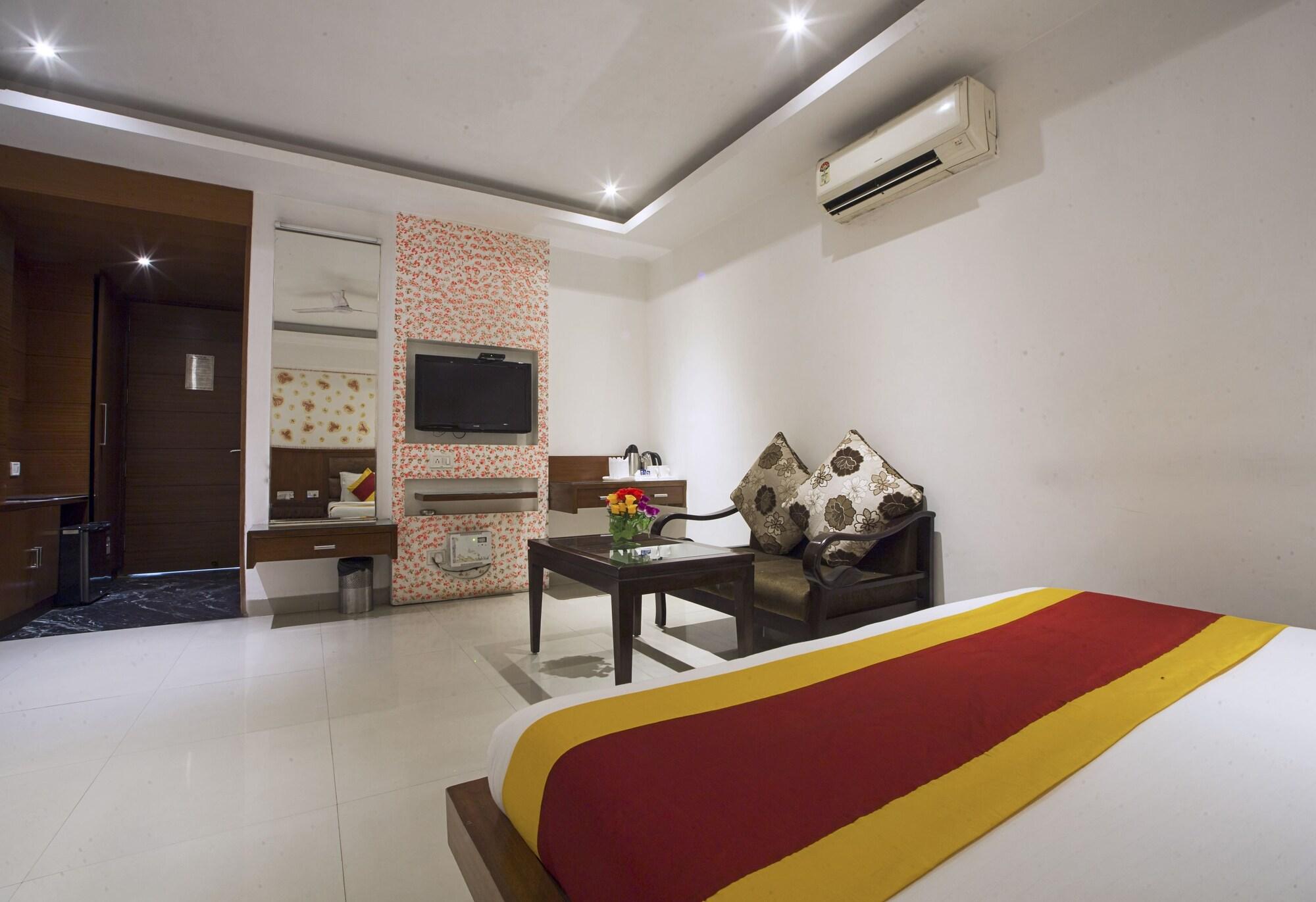 Hotel Krishna Deluxe-By Rcg Hotels Νέο Δελχί Εξωτερικό φωτογραφία