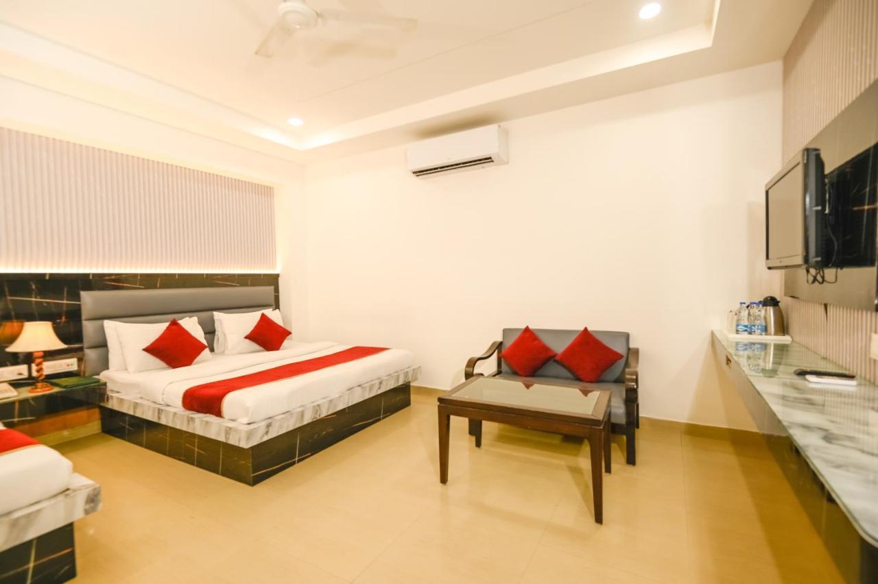 Hotel Krishna Deluxe-By Rcg Hotels Νέο Δελχί Εξωτερικό φωτογραφία