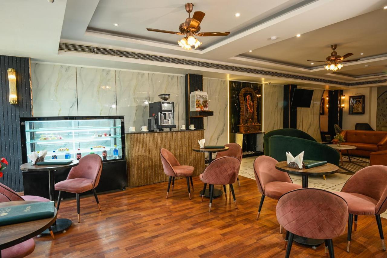 Hotel Krishna Deluxe-By Rcg Hotels Νέο Δελχί Εξωτερικό φωτογραφία