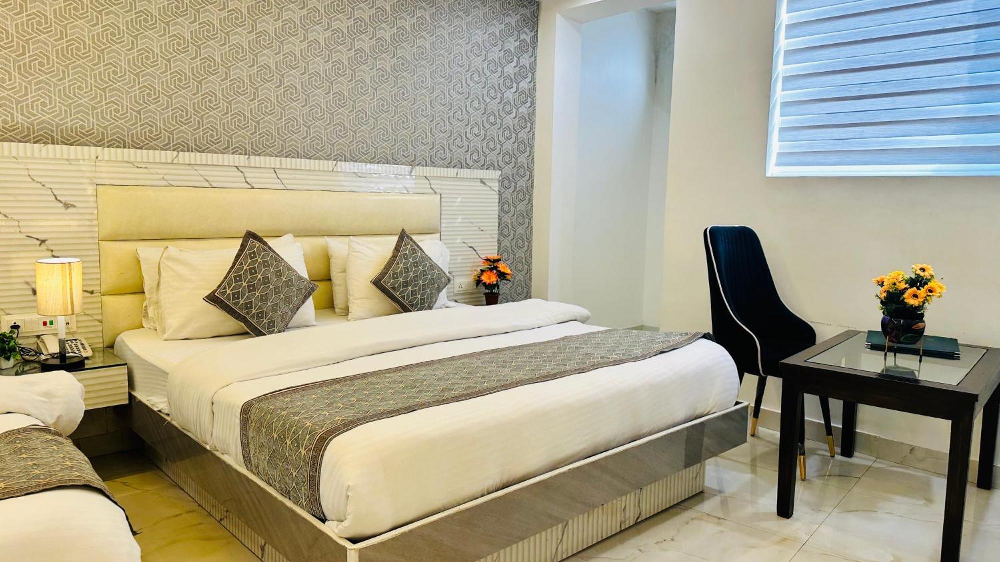 Hotel Krishna Deluxe-By Rcg Hotels Νέο Δελχί Εξωτερικό φωτογραφία
