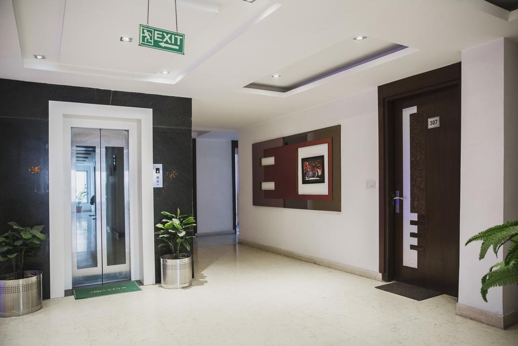 Hotel Krishna Deluxe-By Rcg Hotels Νέο Δελχί Εξωτερικό φωτογραφία